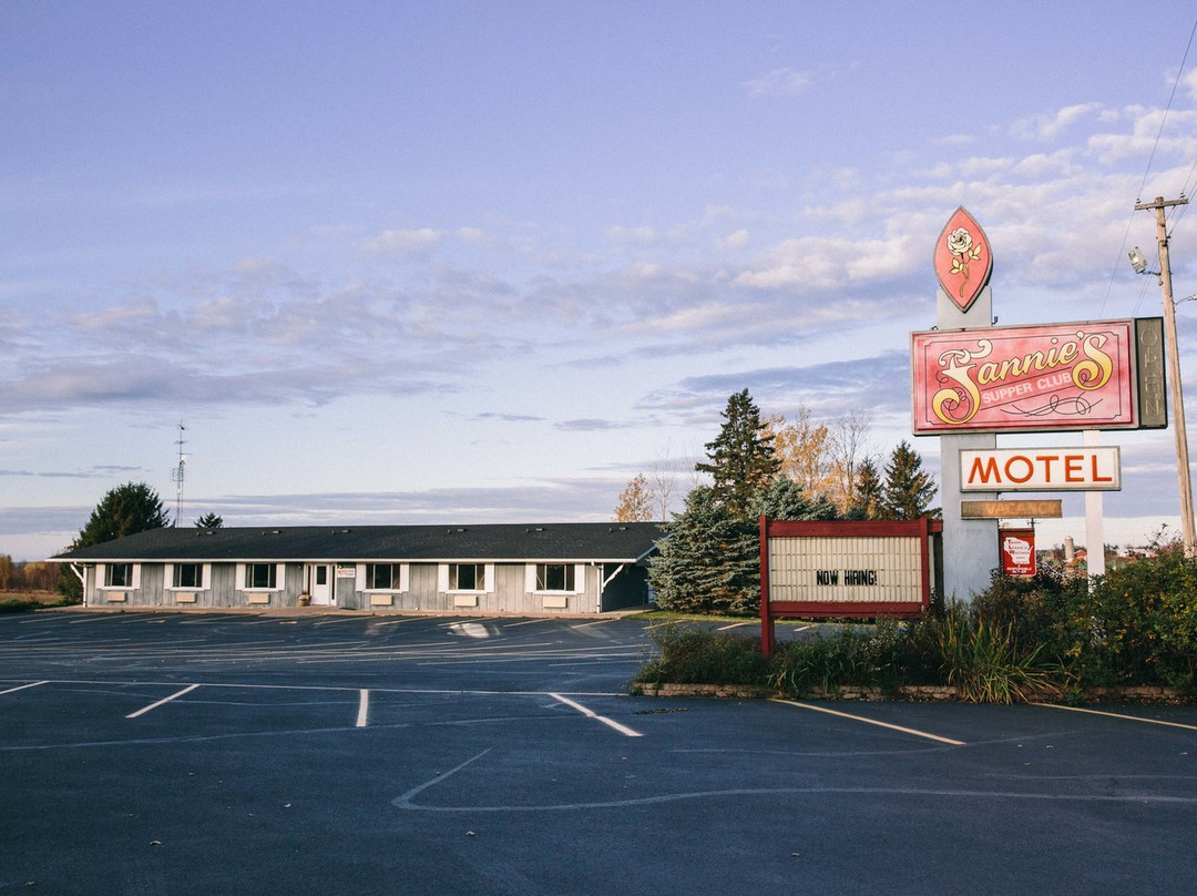 Fannies Supper Club & Motel主图