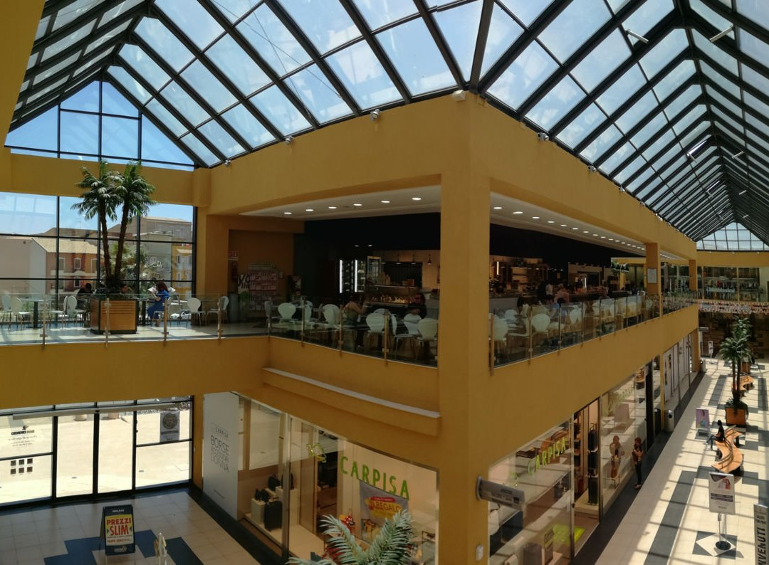Pisciotto - Carrubella旅游景点-Centro Commerciale San Giorgio