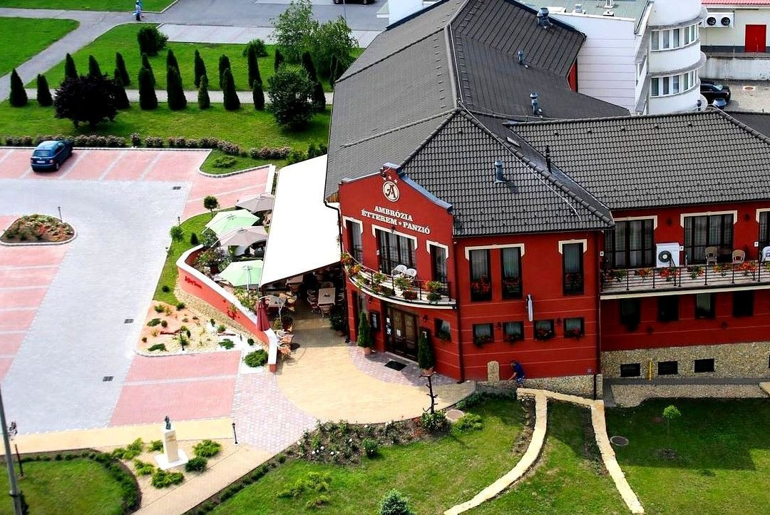 Ambrózia Étterem És Panzió主图