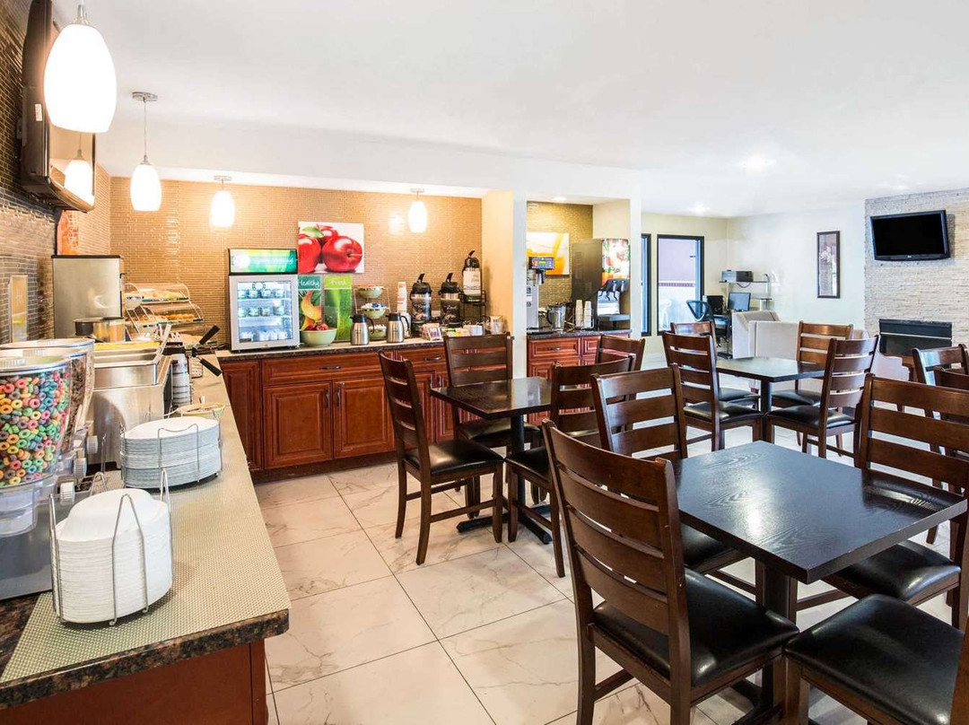 Quality Inn Monee I-57主图