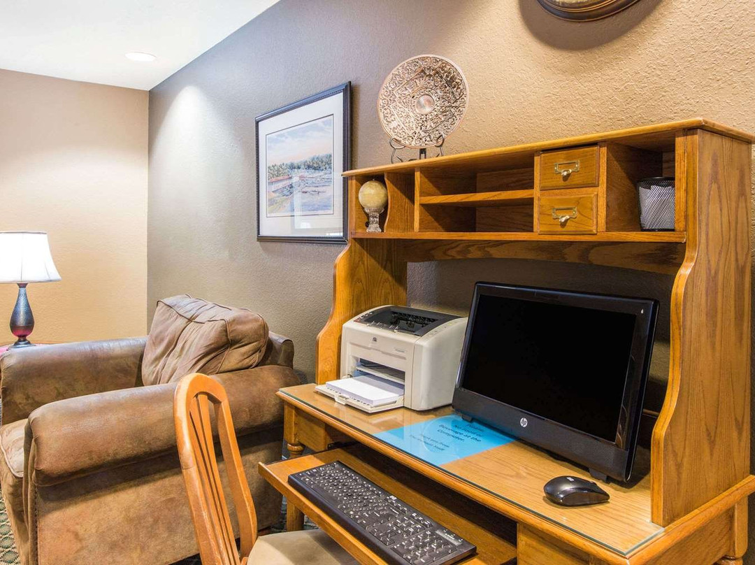 Ramada by Wyndham Spirit Lake/Okoboji主图