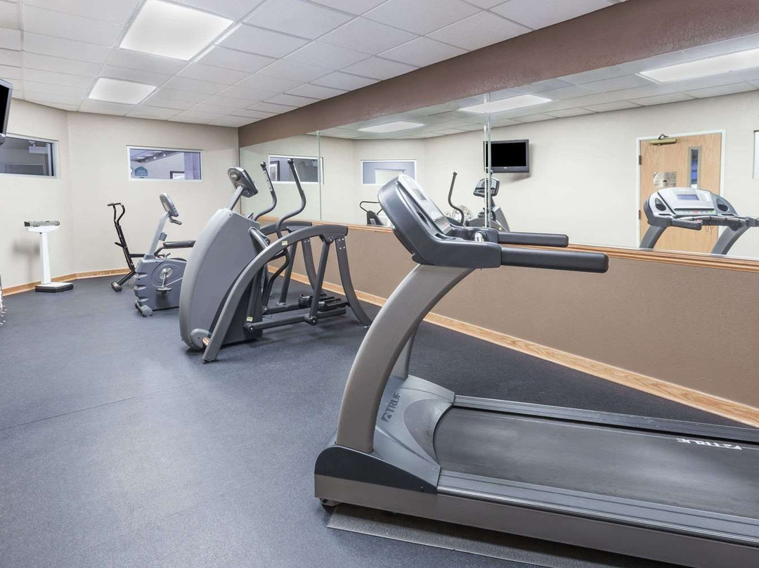 乔利埃特温盖特温德姆酒店主图