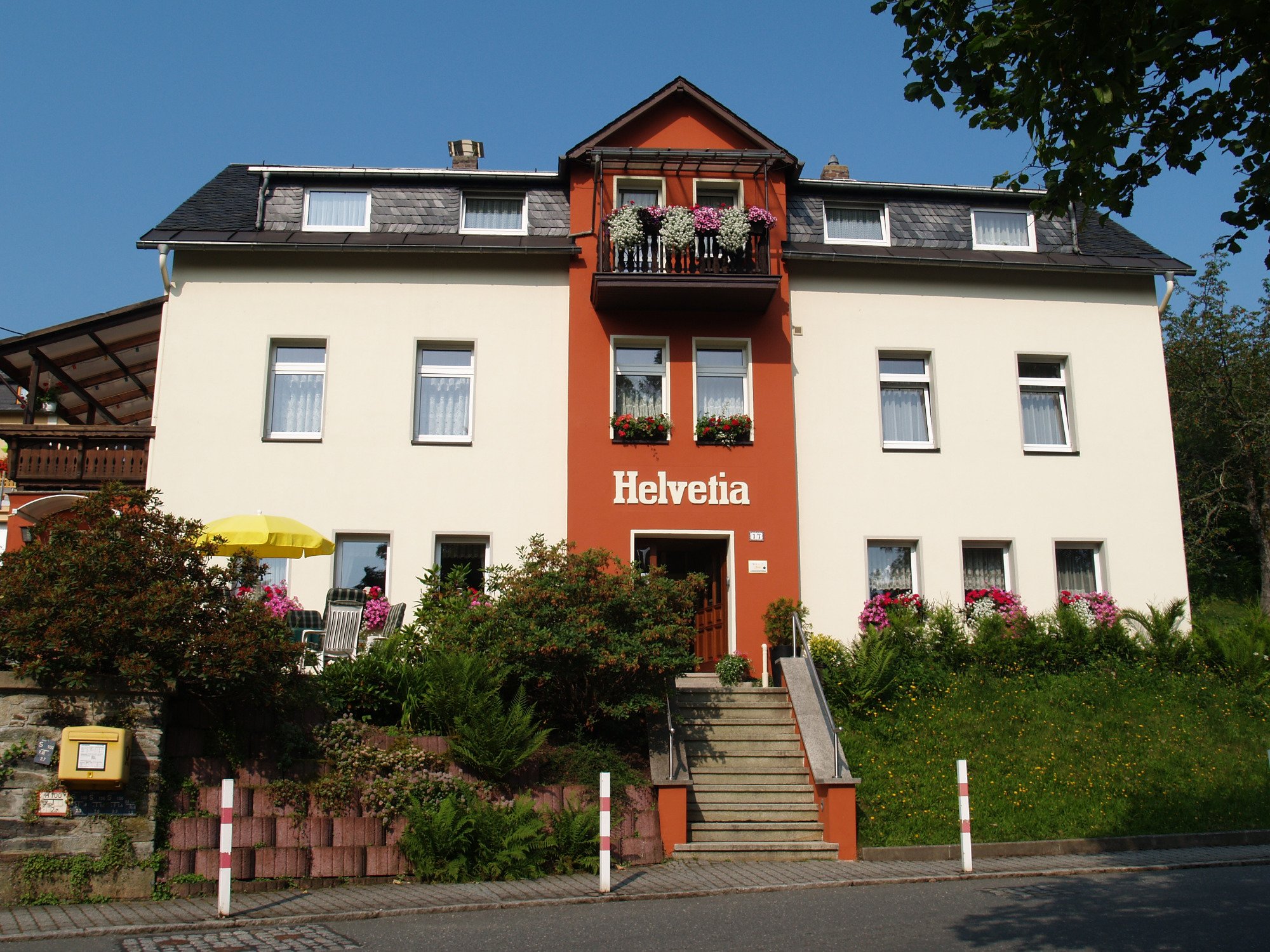Pension Helvetia-官方