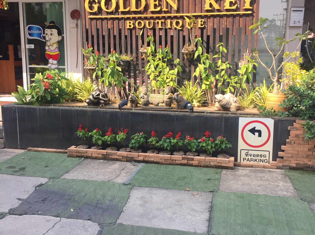Golden Key Boutique主图