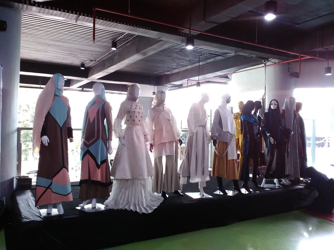 Click Square-万隆必去景点