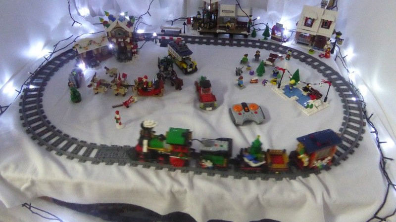 Spike's Bricks & Models景点图片