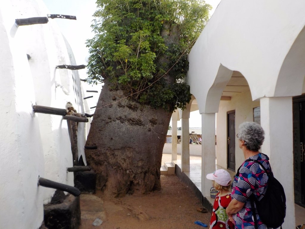 Larabanga Mosque-Larabanga必去景点
