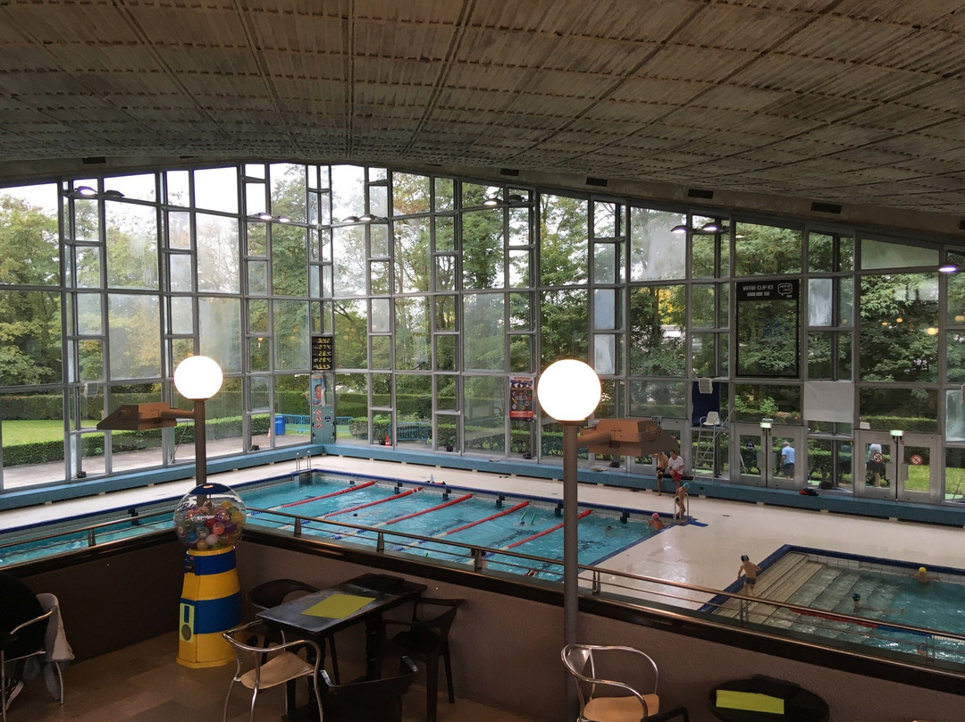 Piscine de Longchamp-于克勒必去景点