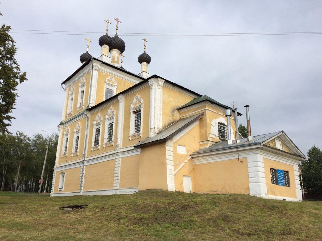 Church of The Holy Martyrs Florus and Laurus景点图片
