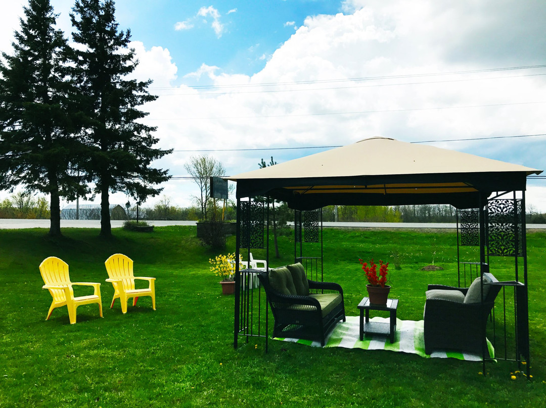 Balsam Lake Boutique Motel主图