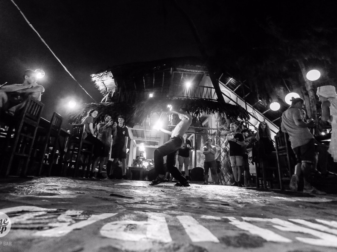 Nirvana Beach Club (ex Line Up Bar)景点图片