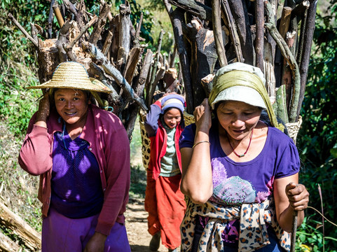 Mister Min Min's Trekking Tours-格劳必去景点