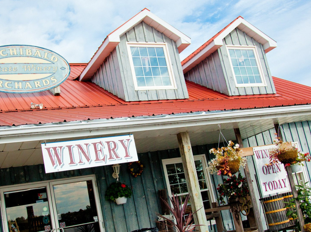 Archibald Orchards & Estate Winery景点图片