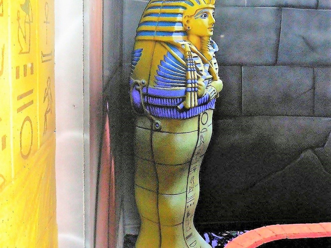 Laser Plus-舍布鲁克必去景点