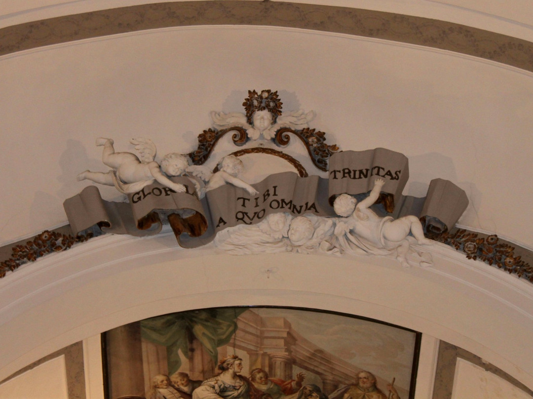 Chiesa della Santissima Trinità e San Marziano景点图片