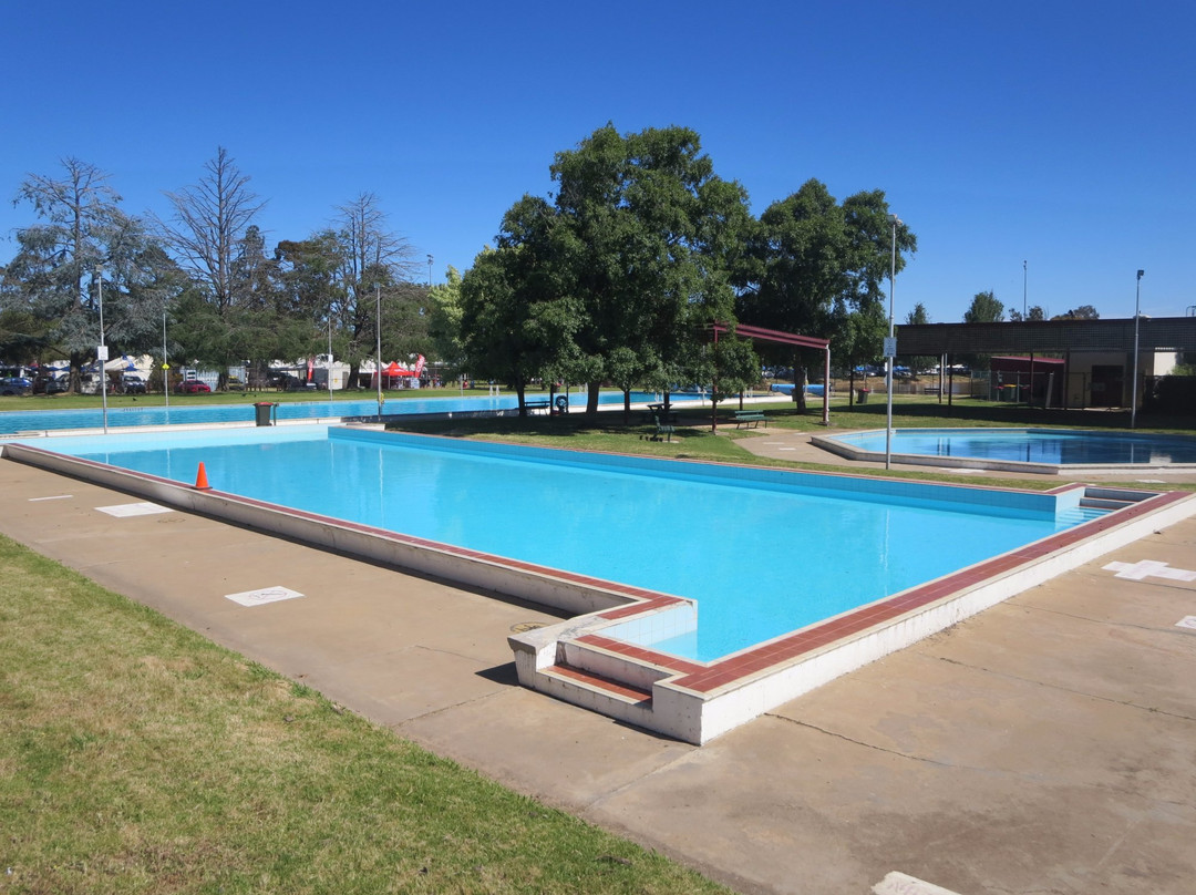 Maryborough Outdoor Swimming Pool