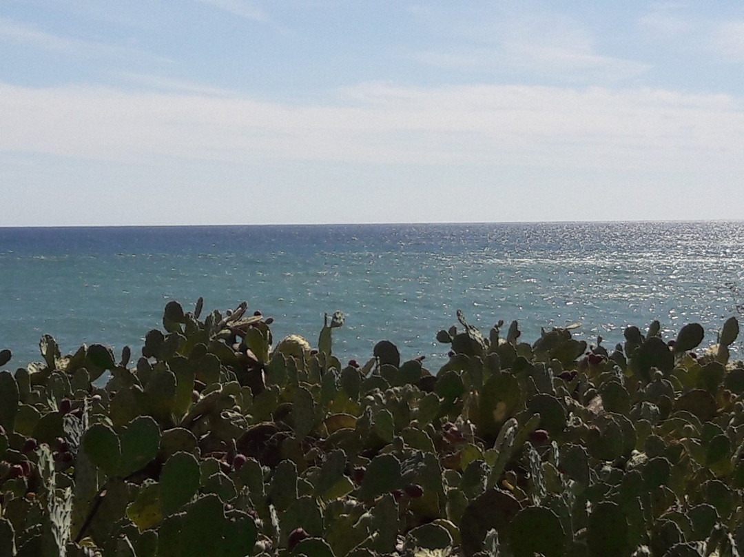 Trafal Beach-夸尔泰拉必去景点