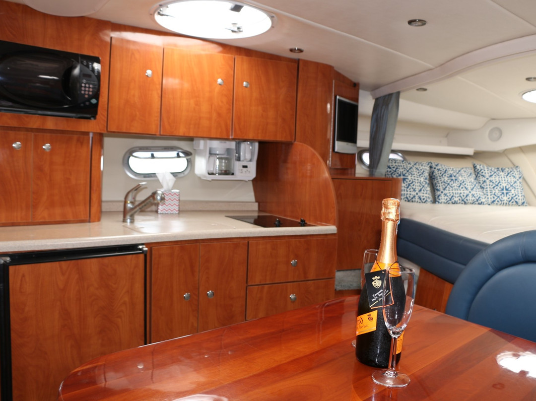 Sport Yacht Charters-Lighthouse Point必去景点