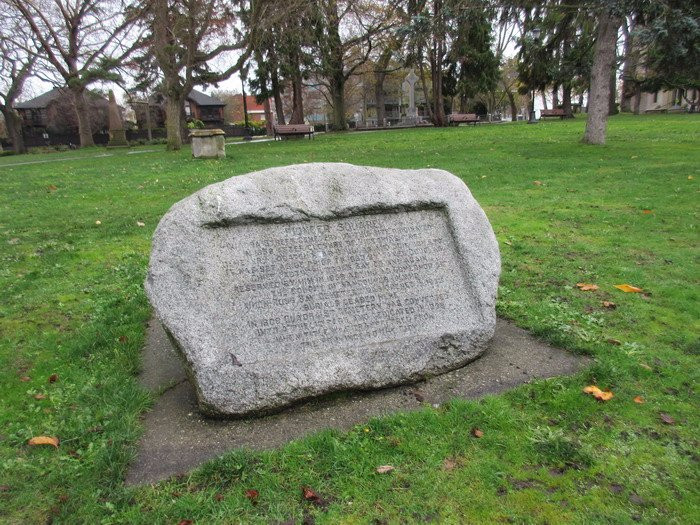 Pioneer Square Old Burying Ground-维多利亚必去景点