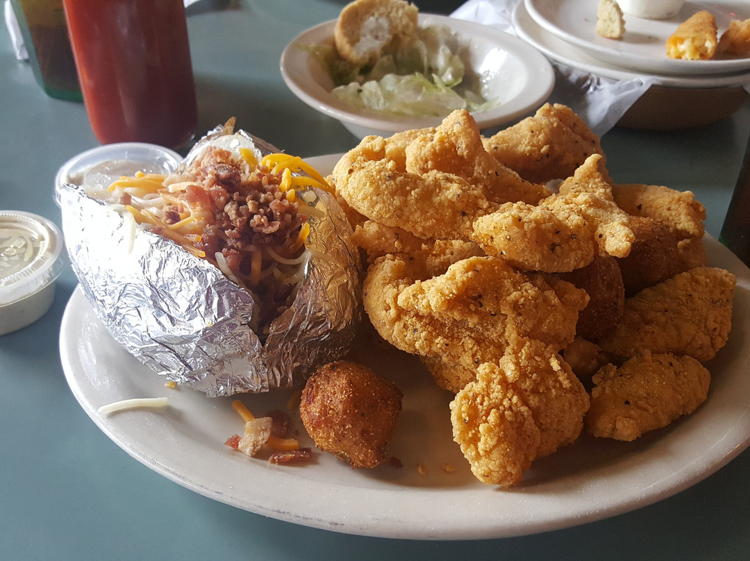 Strawn餐馆和美食-The Smokestack Restaurant