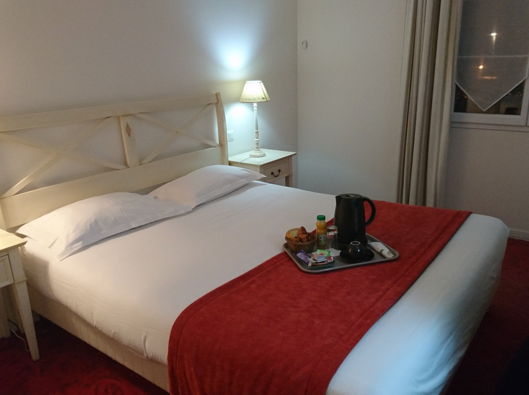 Brit Hotel du Perche主图