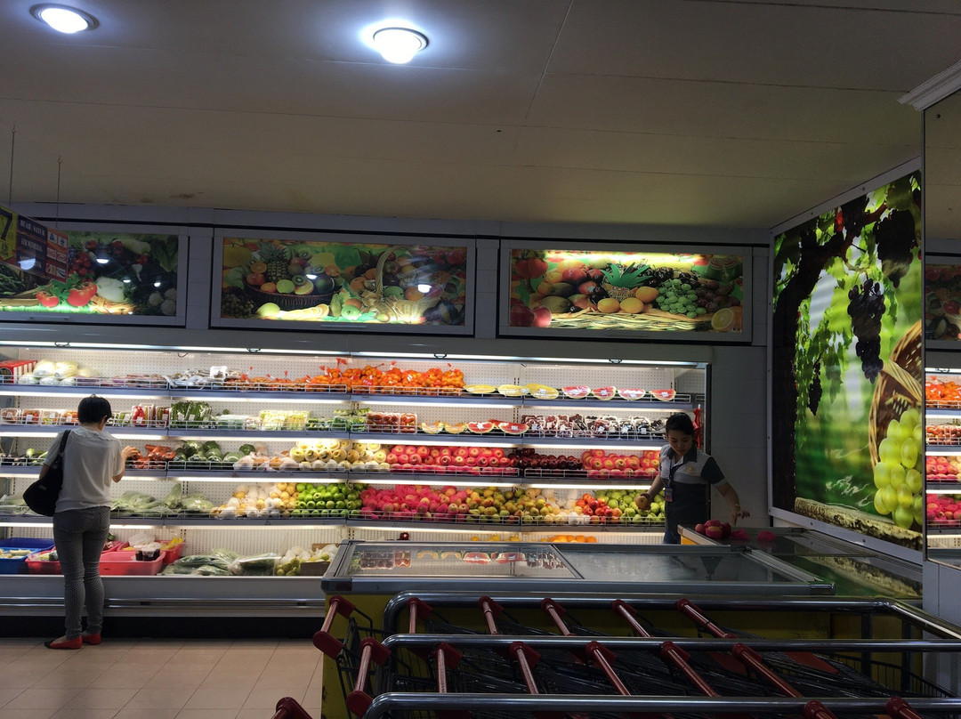 Supermarket Kaisar-坤甸必去景点