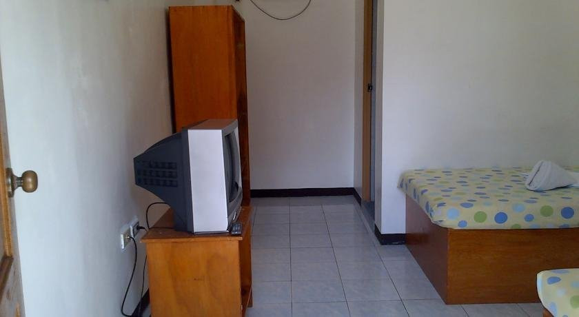 Ladaga Inn Hotel主图