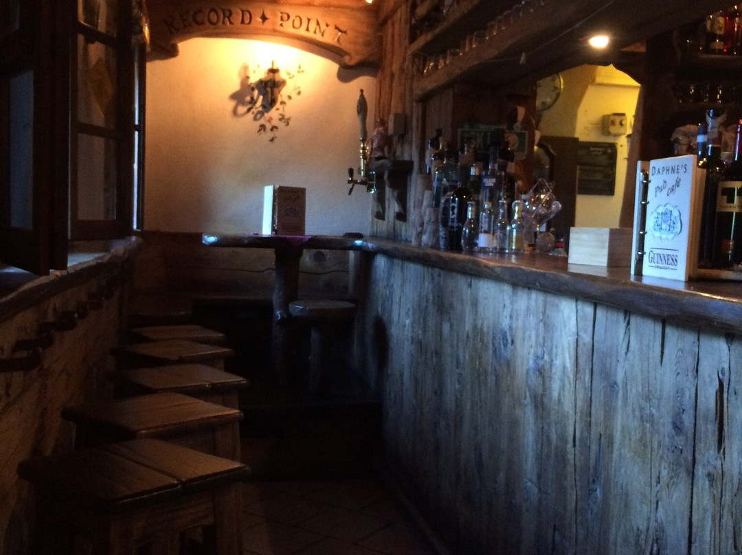 Daphne's pub-利维尼奥必去景点