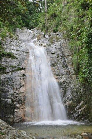 Rudradhari Falls & Caves景点图片