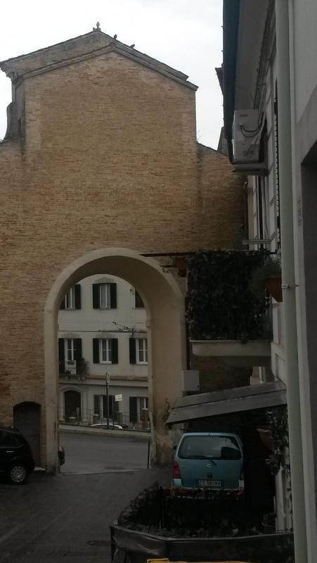 Porta Pescara景点图片