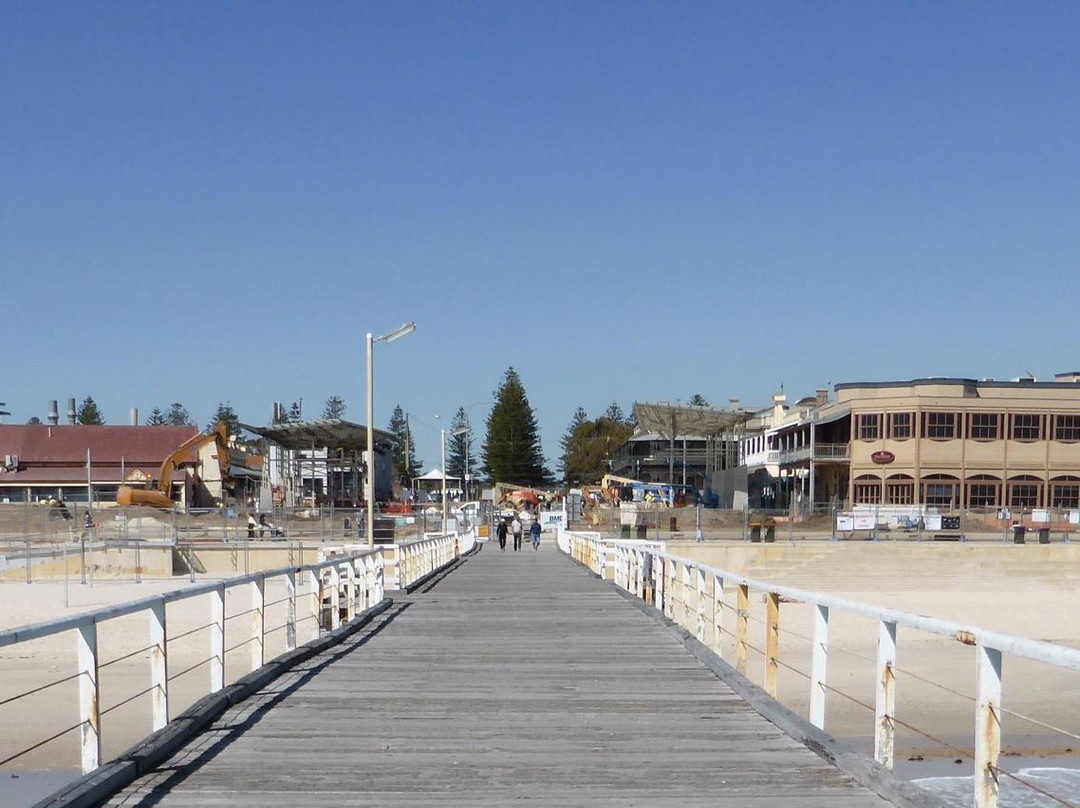 Henley Square景点图片