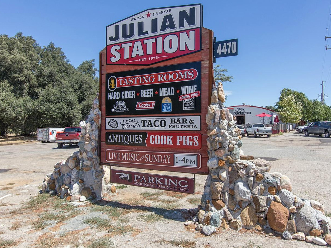 Julian Station景点图片