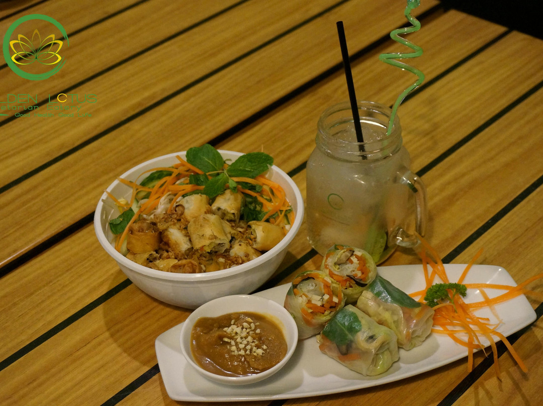 恩莫尔餐馆和美食-Golden Lotus Vegan