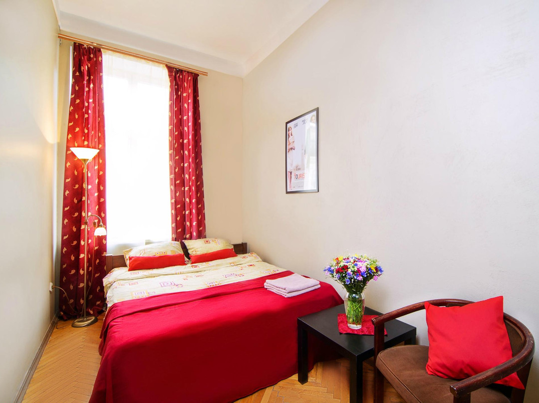 Hollywood Home Hostel
