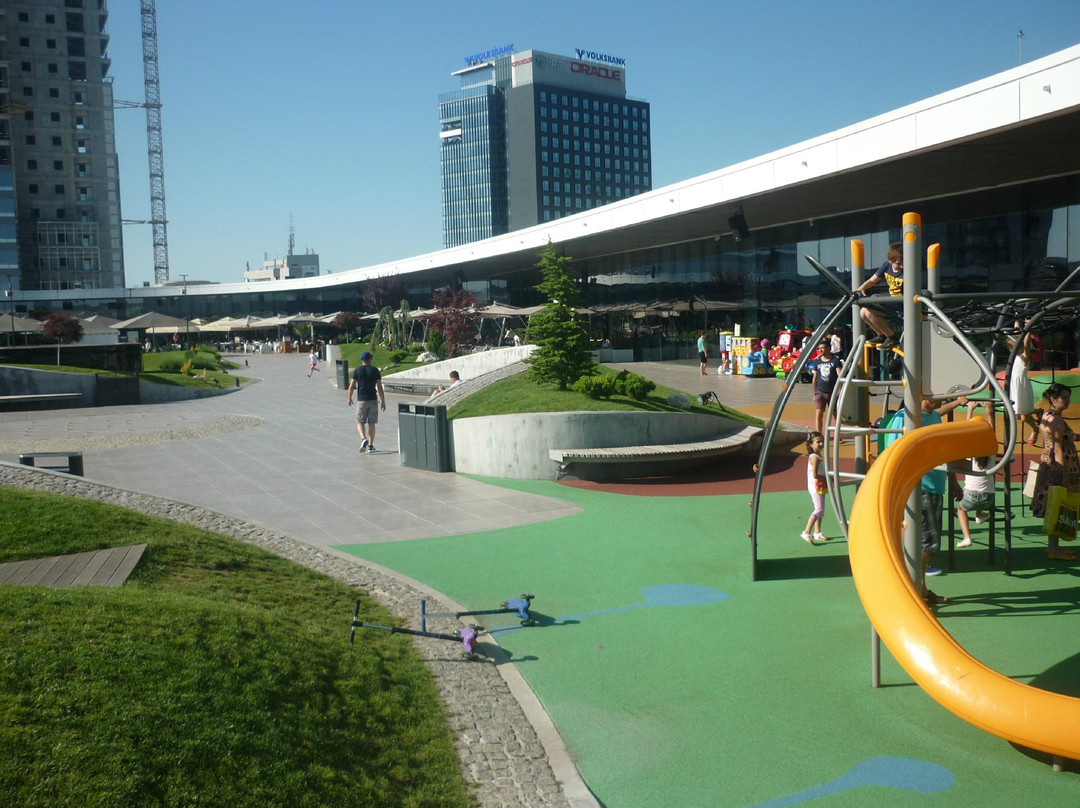 Promenada Mall-布加勒斯特必去景点