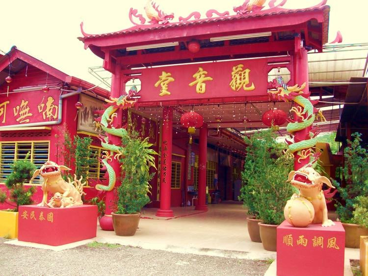Tras Road Chinese Temple-Raub必去景点