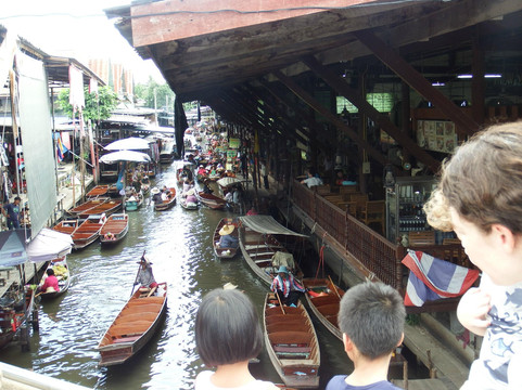 Bigcountry Vacation-曼谷必去景点