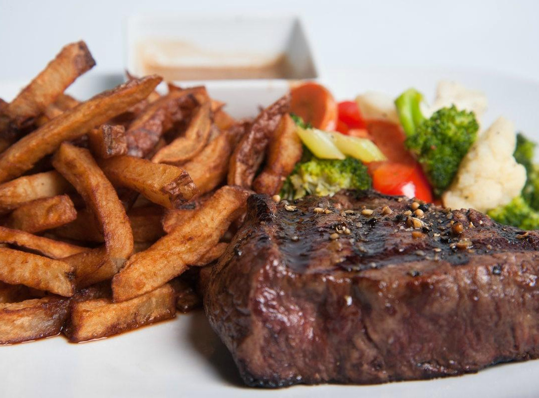 Kahnawake餐馆和美食-The Rail Coal Fire Bistro