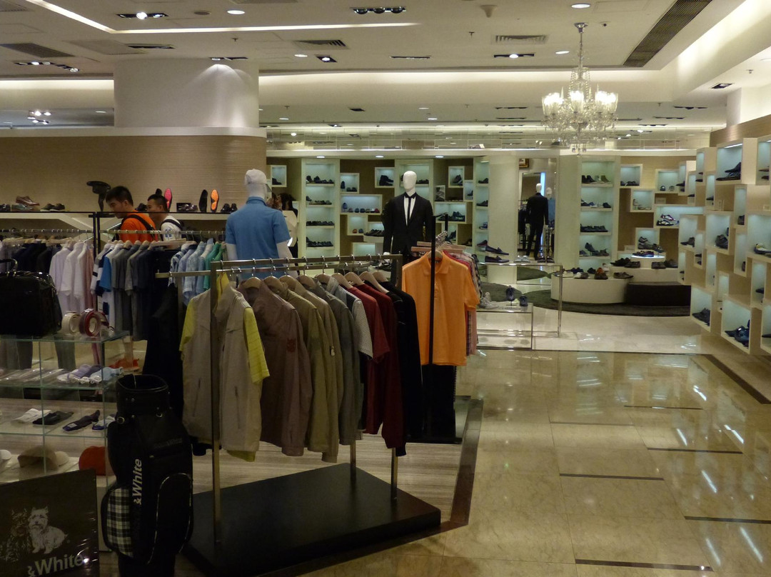 新八佰伴百货-澳门必去景点