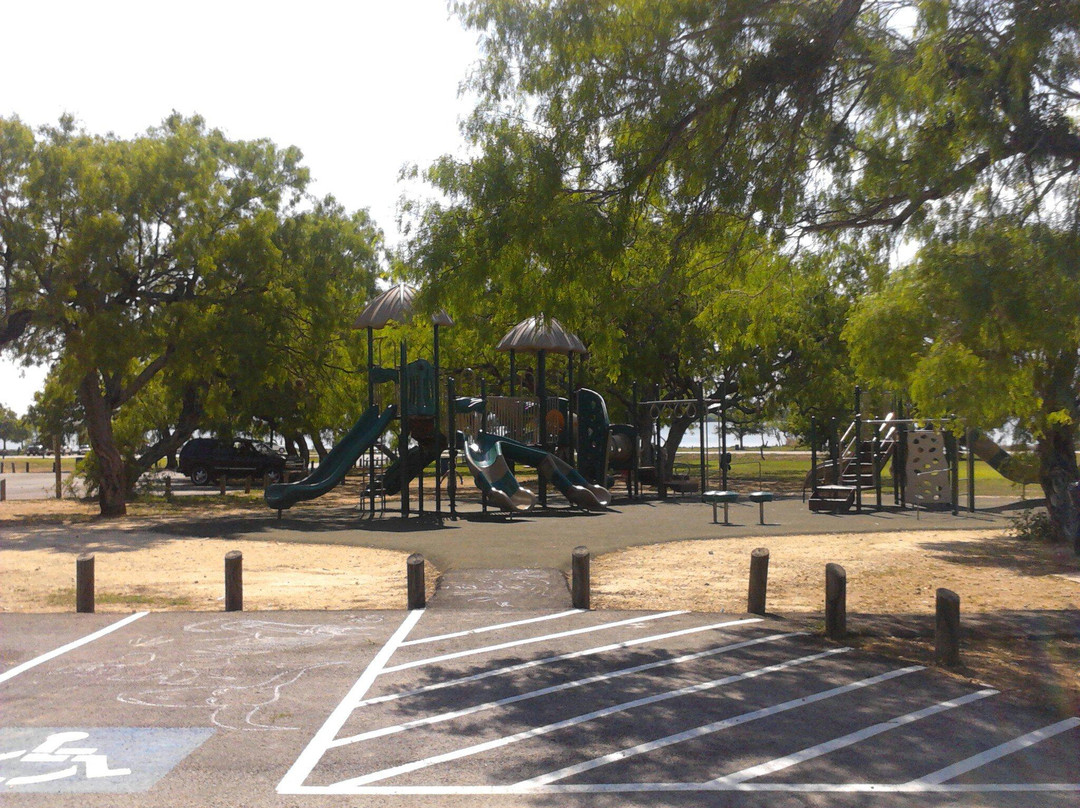 卡拉佛拉思湖-圣安东尼奥市必去景点