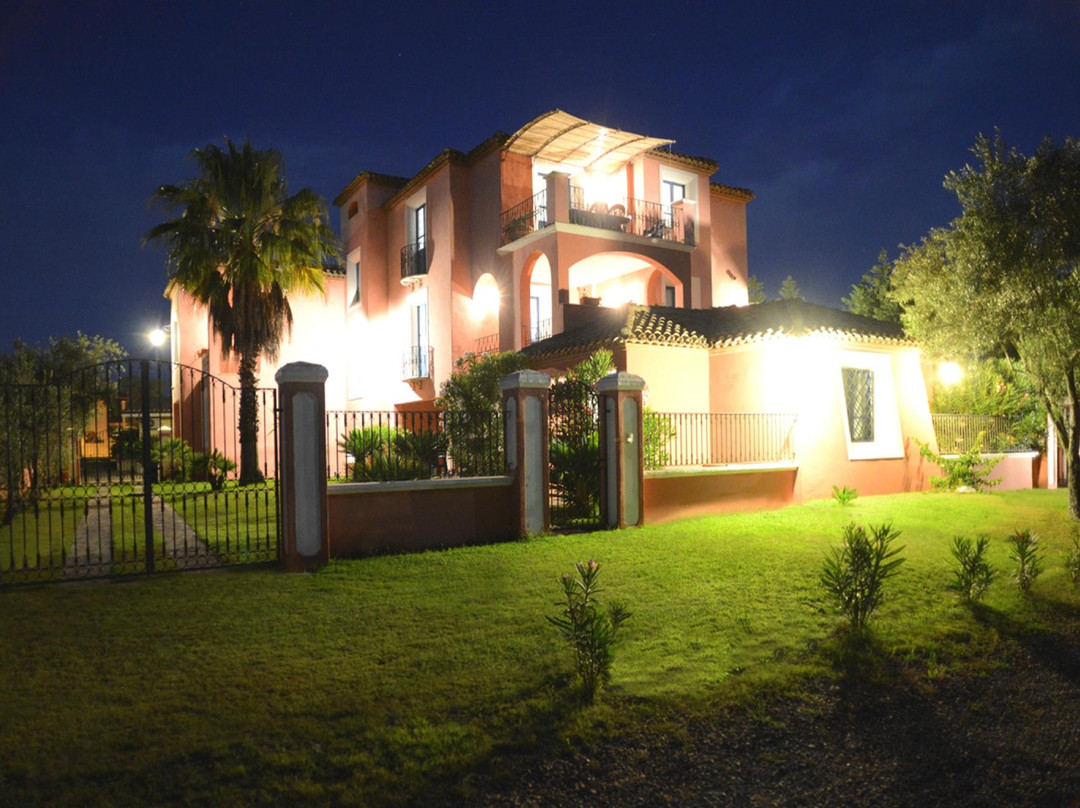 Aparthotel Villa Peonia