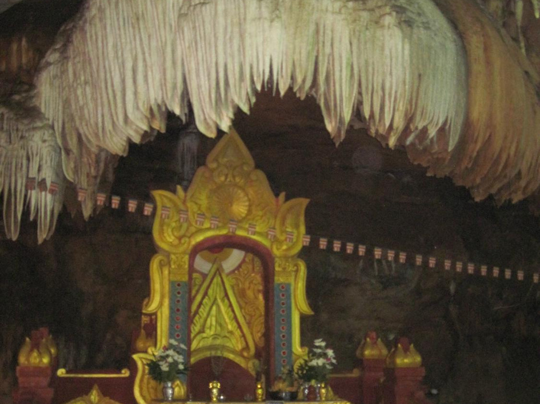 Htam Sam Cave-东枝必去景点
