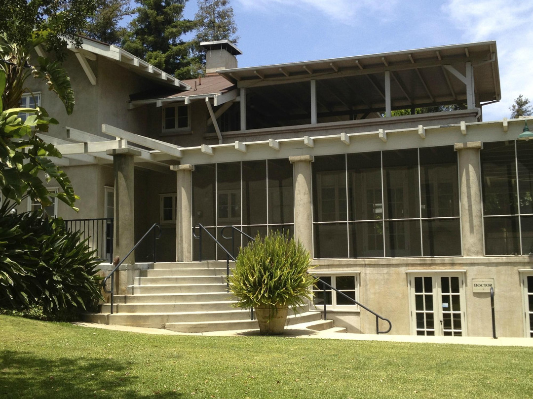 The Lanterman House Museum-拉肯纳达石岭必去景点