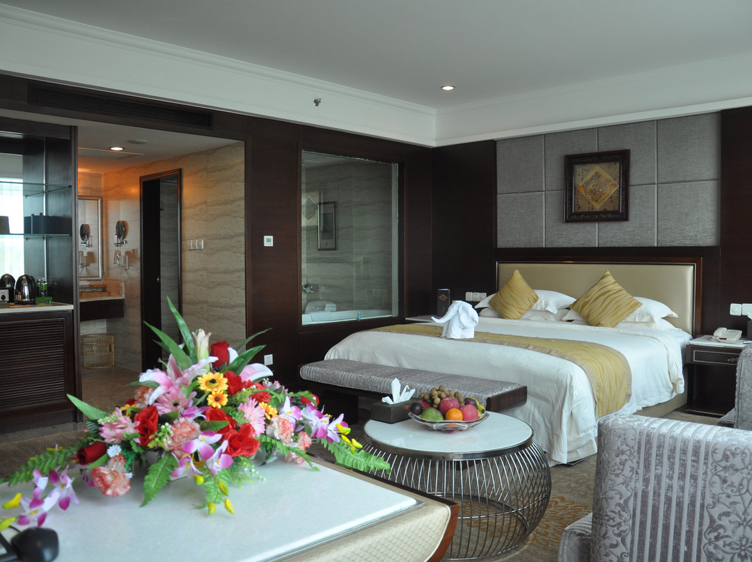 海口康年皇冠花园酒店主图