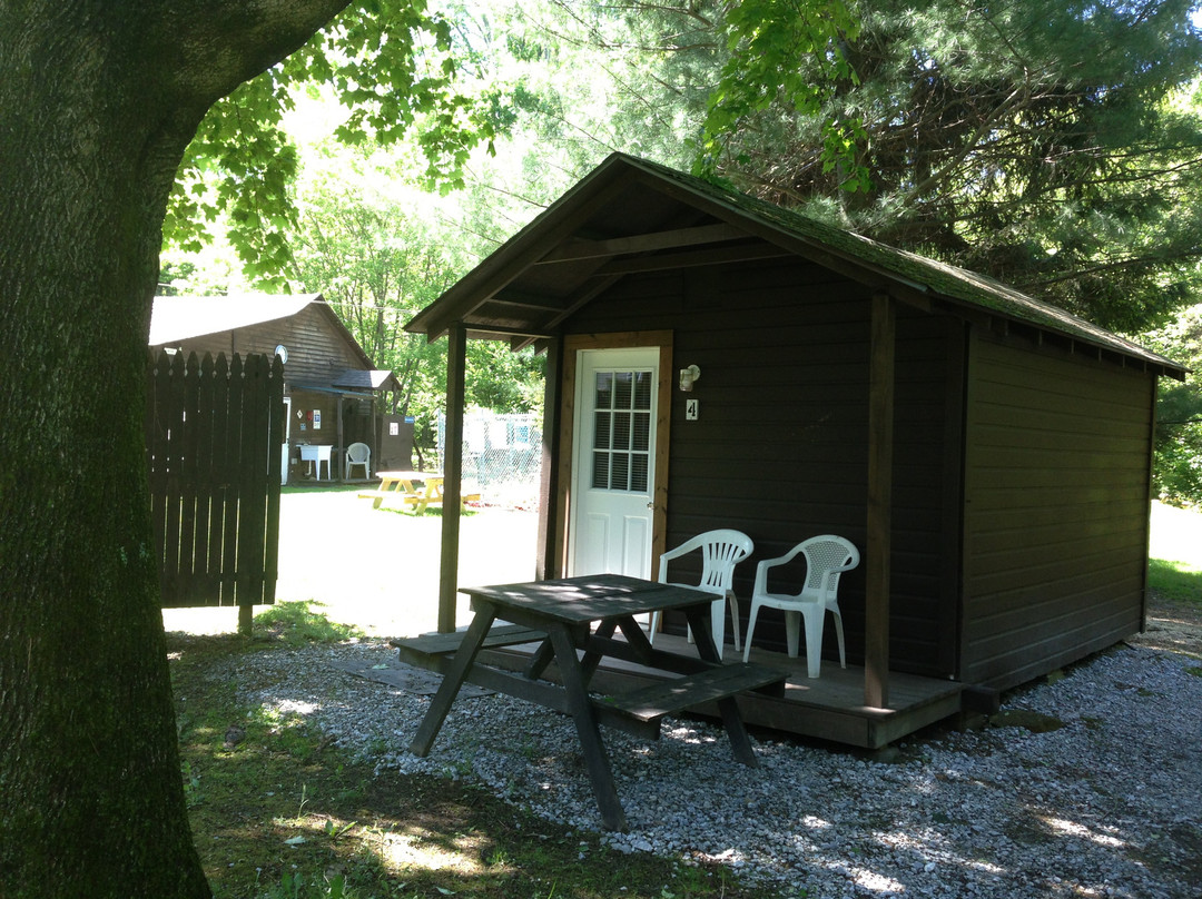 Bonnie Brae Cabins & Campsites
