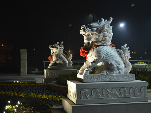 上海嘉定颖奕皇冠假日酒店主图