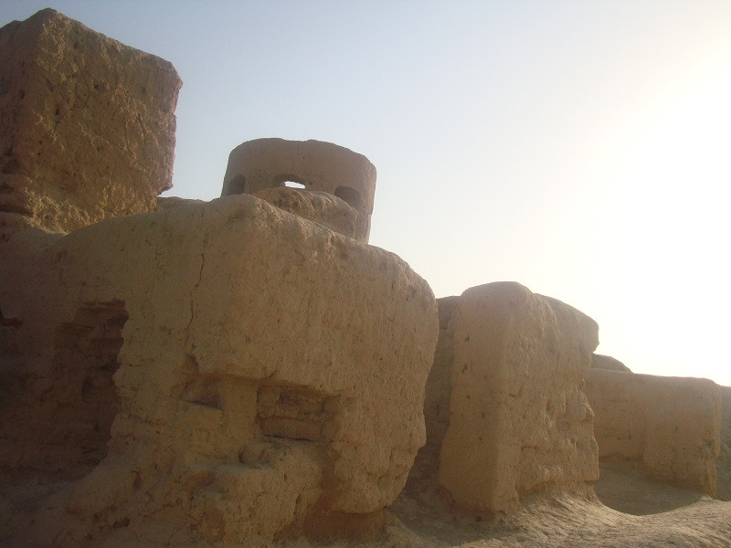 Atashgah - Zoroastrian Fire Temple景点图片