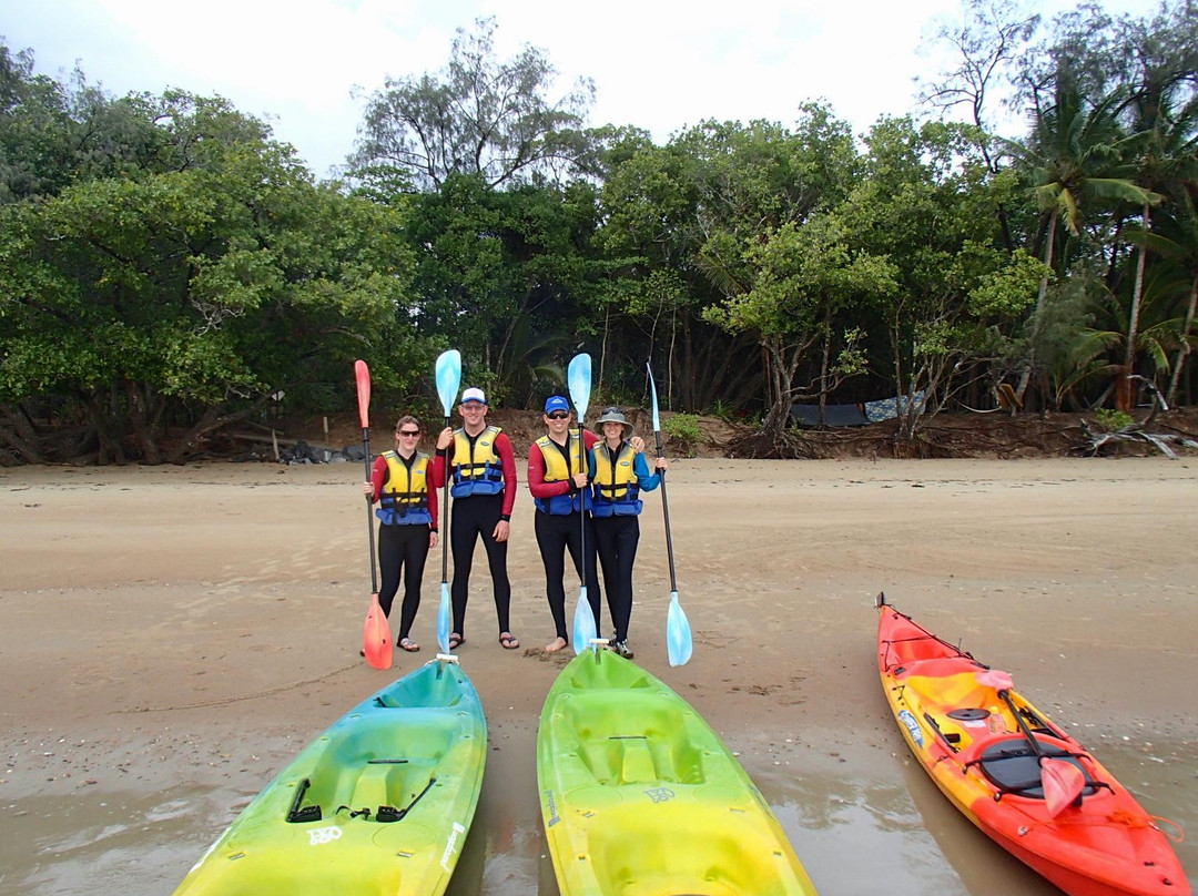 Tropical Sea Kayaks-Cow Bay必去景点