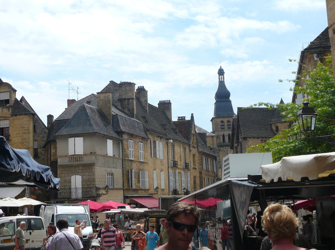 Sarlat Market景点图片