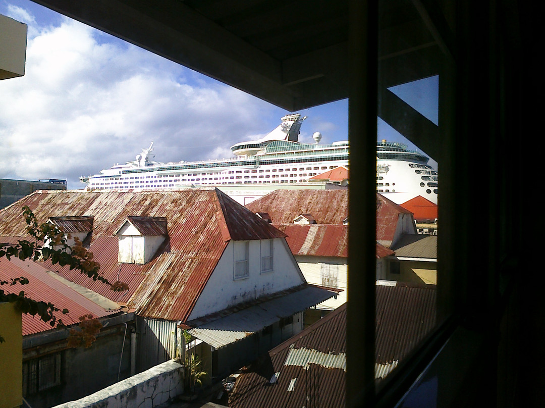 Sutton Place Hotel主图